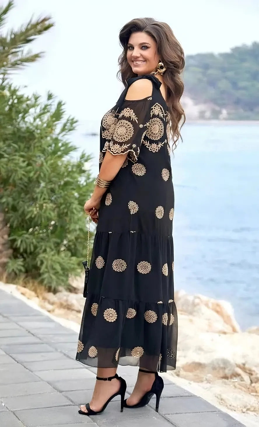 Dionne - Elegant Mesh Dress