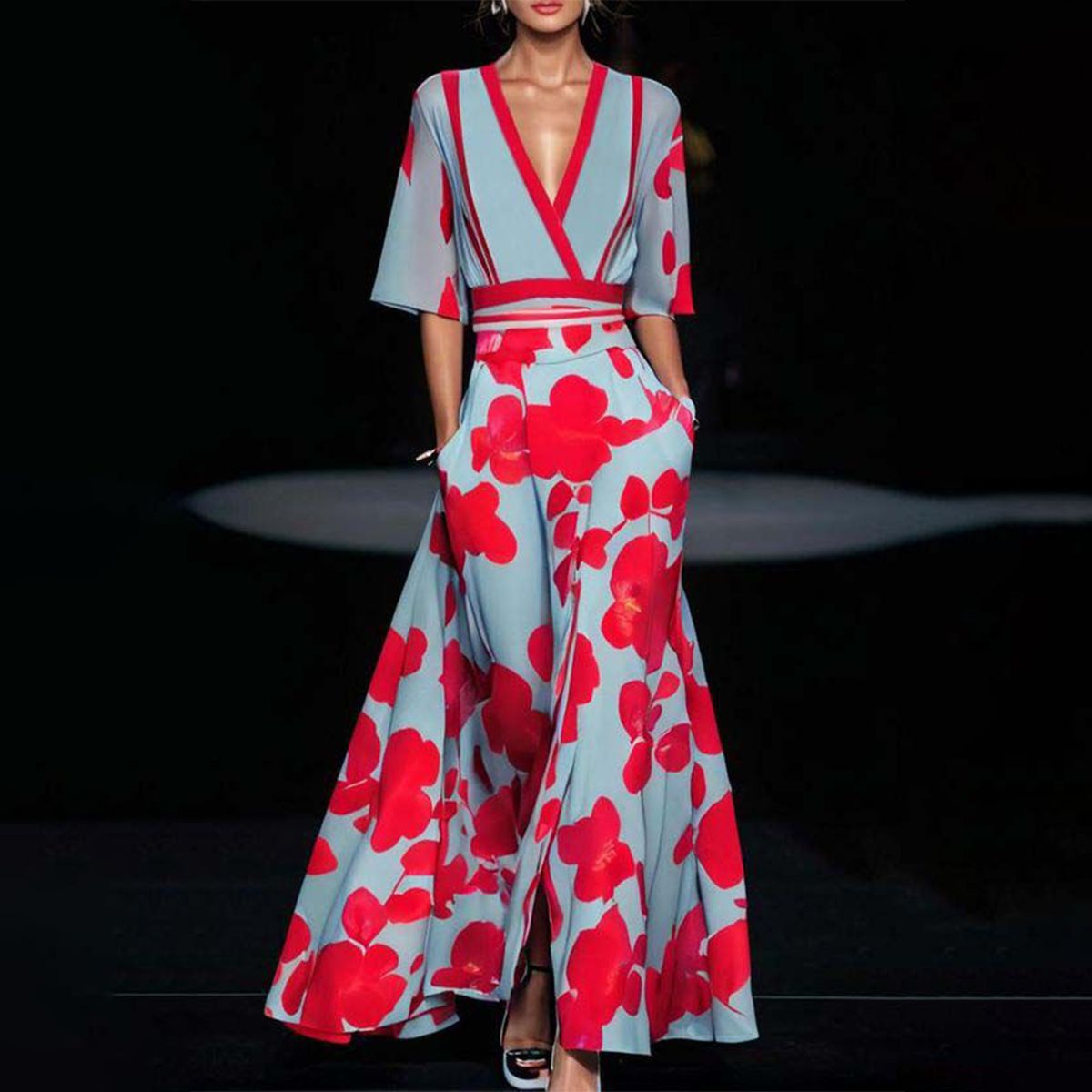 Lilah – Chic Long-Sleeve Gown