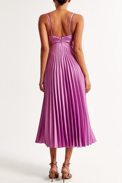 Elsa - Elegant Pleated Maxi Dress