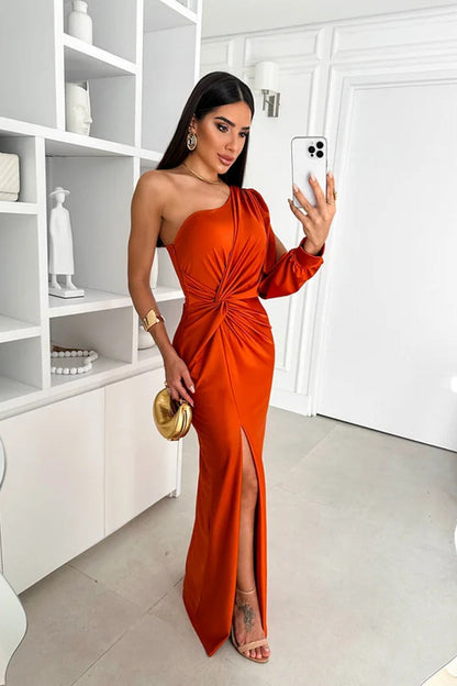 Anna - Elegant Silhouette Dress