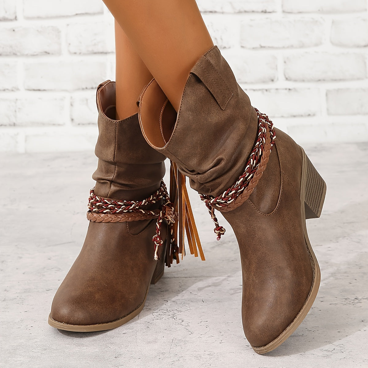 Dakota – Braided Buckle Cowboy Boots