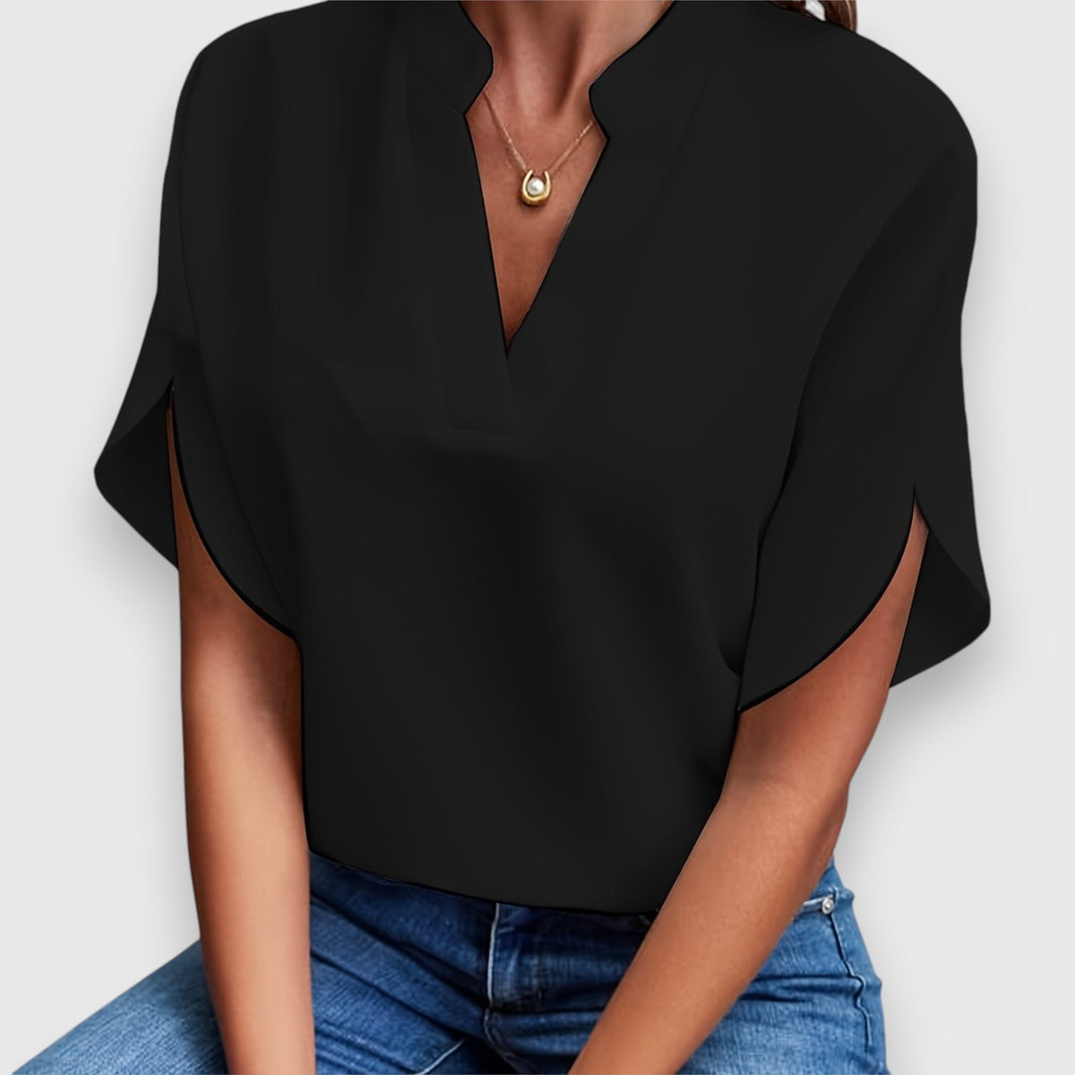 Indra – Relaxed Fit V-Neck Blouse